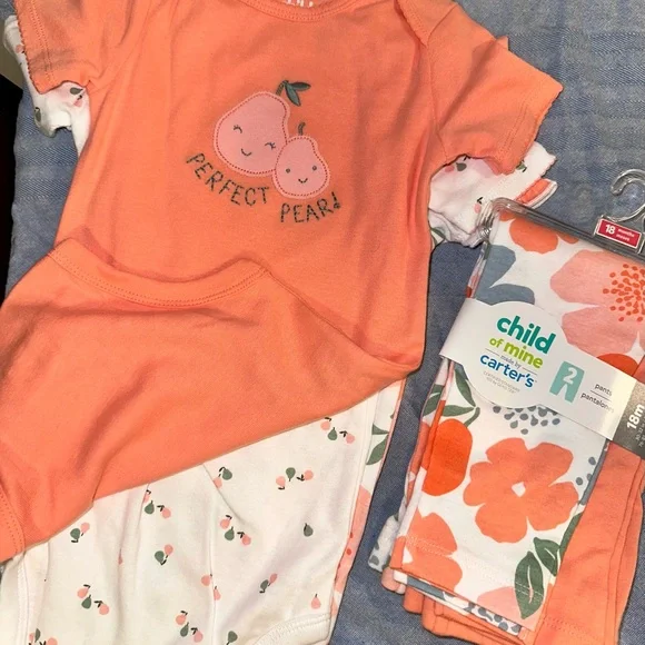 Bodysuit multipack with leggings from Carter’s - Picture 2 of 2